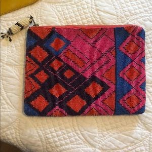 Beaded clutch